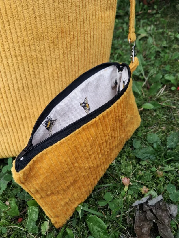 Manšestrová taška okrová II