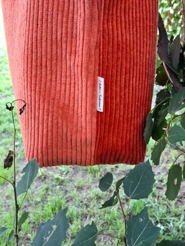 Manšestrová taška cihlová